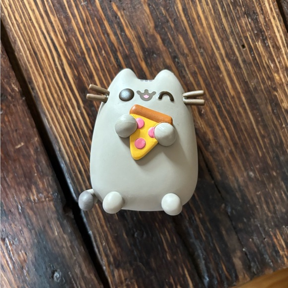 Pusheen Other - Funko Pop Pusheen with Pizza